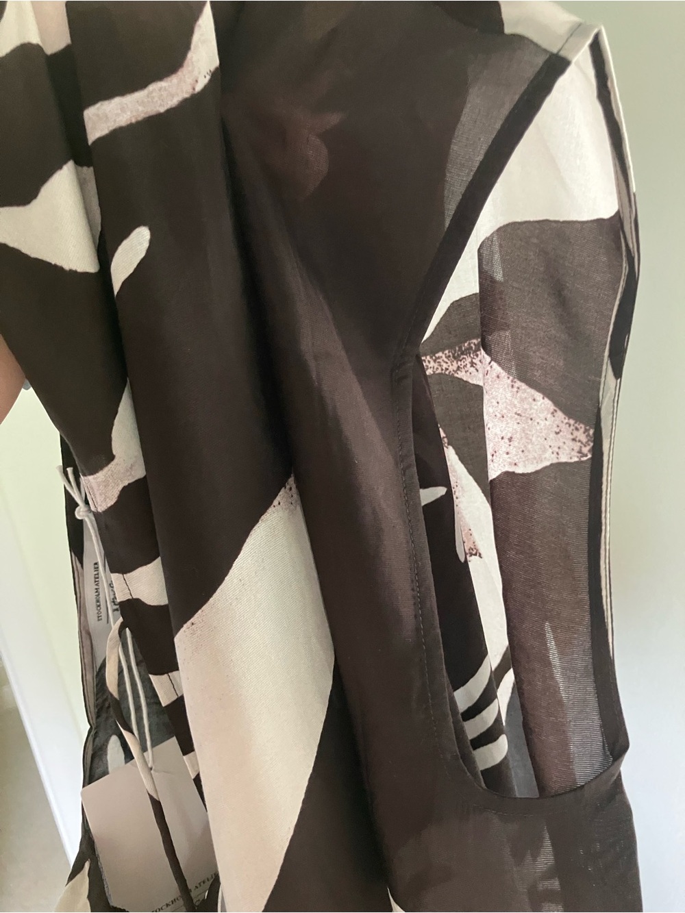 & Other Stories Printed Throw On Midi dress in Brown and White Floral - Picture 7 of 9